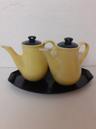 Boch Keralux Belgium - 2 kleine pastel gele koffiekannetjes