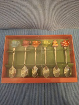 Blond - leuke set van 6 verschillende theelepeltjes